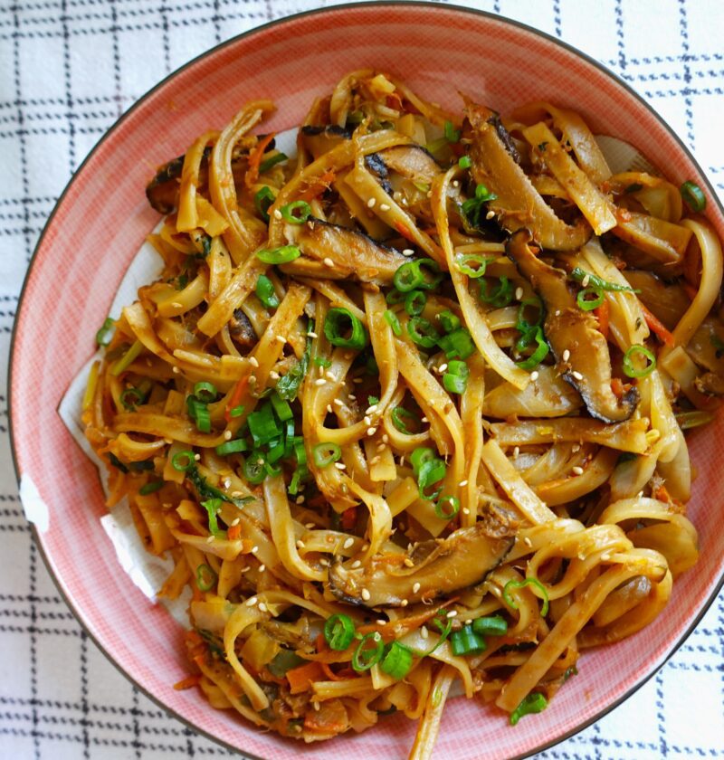 soy garlic noodles